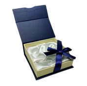 Magnetic Ribbon Boxes